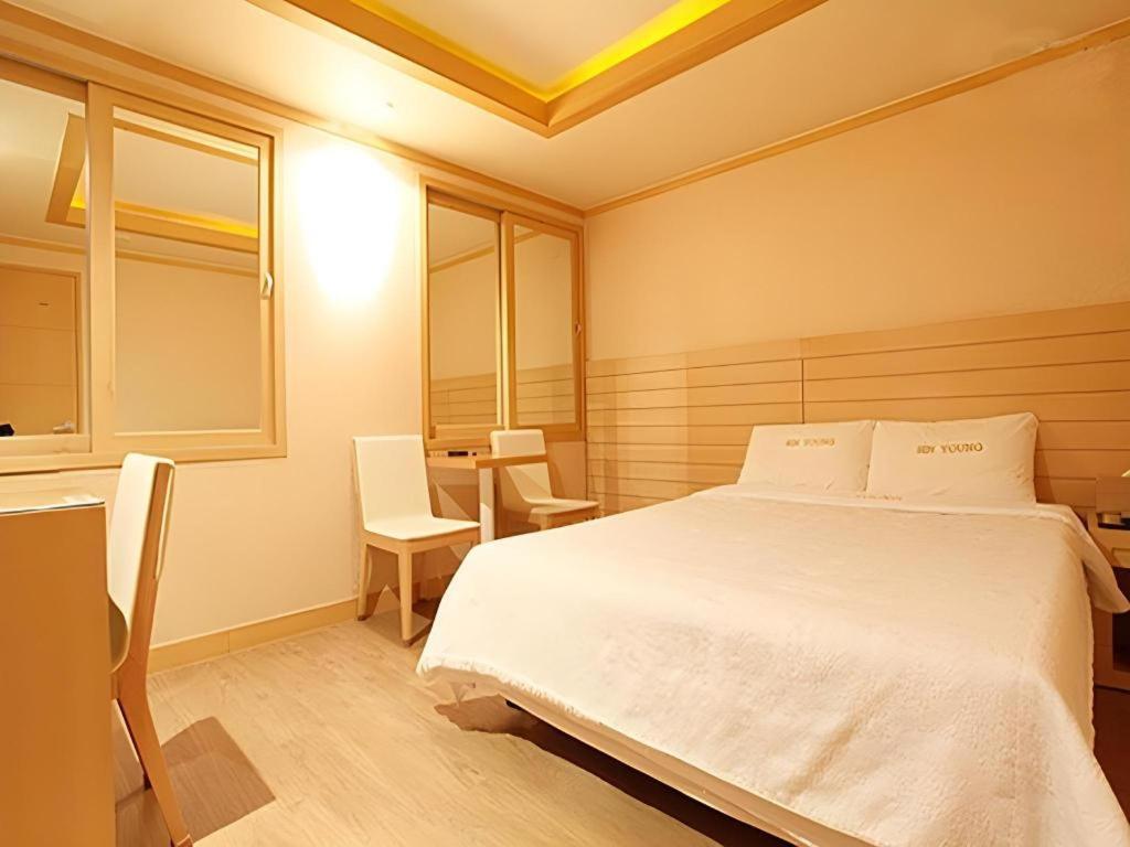 Sinyoung Motel Seoul Eksteriør bilde